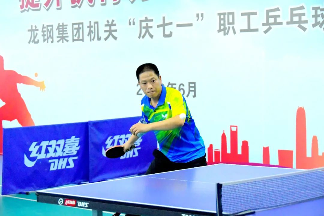 龍鋼集團公司“提升執行力 奮戰雙目標”乒乓球比賽開幕 龍鋼集團公司“提升執行力 奮戰雙目標”乒乓球比賽開幕