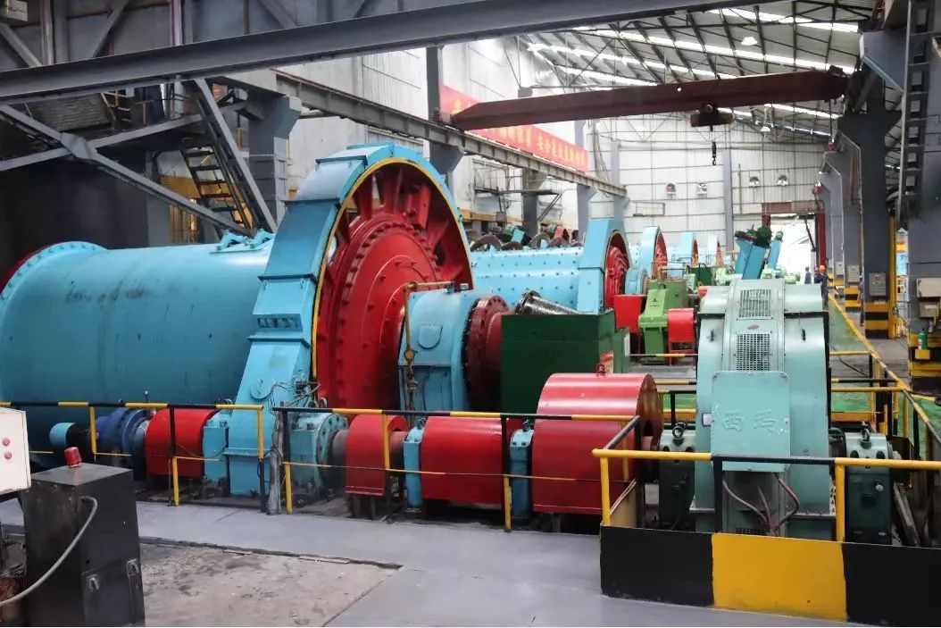 龍鋼集團(tuán)公司:學(xué)講話 強(qiáng)擔(dān)當(dāng) 扛責(zé)任 見行動 龍鋼集團(tuán)公司:學(xué)講話 強(qiáng)擔(dān)當(dāng) 扛責(zé)任 見行動