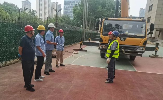 紅光物流公司全力保障培訓學校暑期維修改造紀實 紅光物流公司全力保障培訓學校暑期維修改造紀實