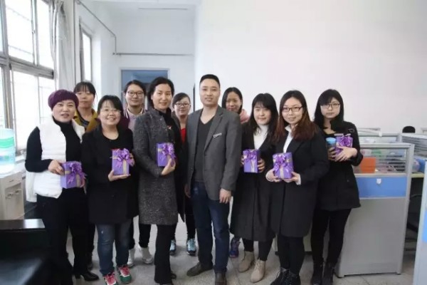 ��䓼��F����λ�_չ�c�����ˡ����