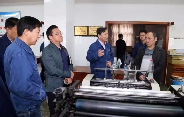 ��䓼��F(tu��n)��(du��)�n��Ƭ�^(q��)����λ�M(j��n)��������(chu��ng)���ߡ�����(hu��)�������䌍(sh��)��r�z��