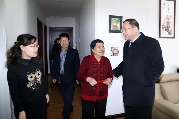 ��䓼��F��˾�h���I����ǰ����ο���n��Ƭ�^�x�����ϸɲ�