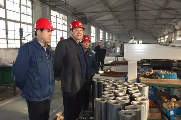 龍鋼集團(tuán)公司董事長(zhǎng)、總經(jīng)理董銀師一行到華冶公司調(diào)研 龍鋼集團(tuán)公司董事長(zhǎng)、總經(jīng)理董銀師一行到華冶公司調(diào)研