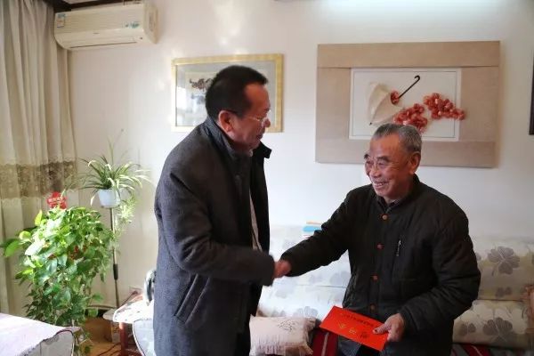 ����һ�п������F��˾�x�����ϸɲ����z��