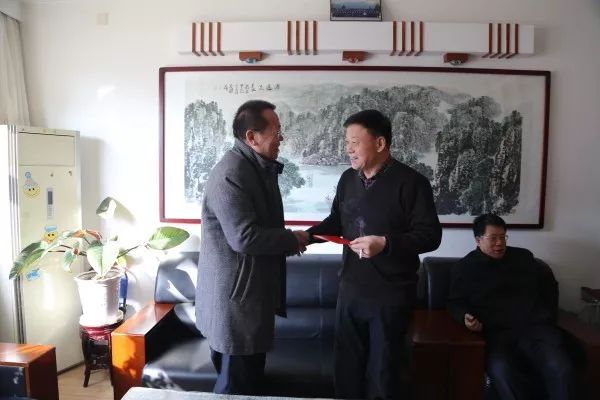 ����һ�п������F��˾�x�����ϸɲ����z��