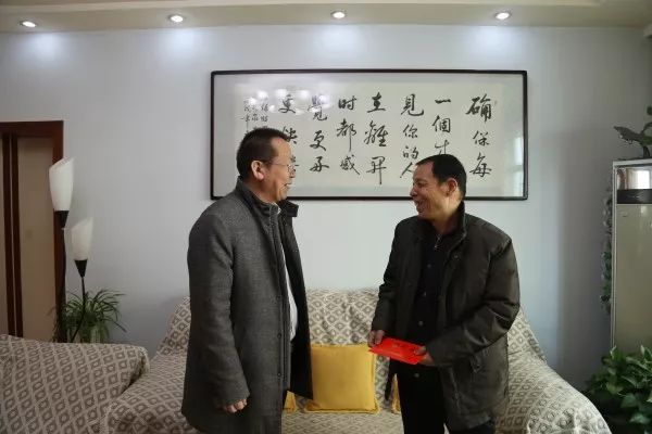 ����һ�п������F��˾�x�����ϸɲ����z��