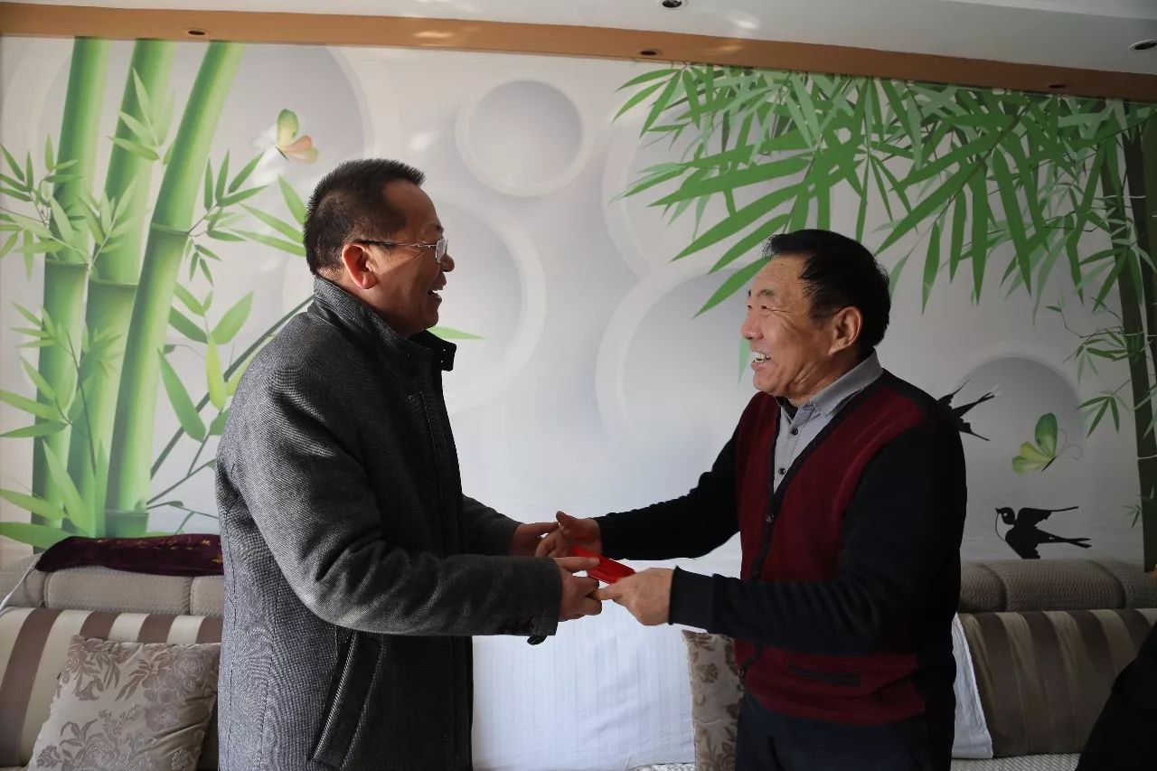 ����һ�п������F��˾�x�����ϸɲ����z��