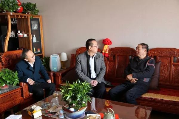 ����һ�п������F��˾�x�����ϸɲ����z��