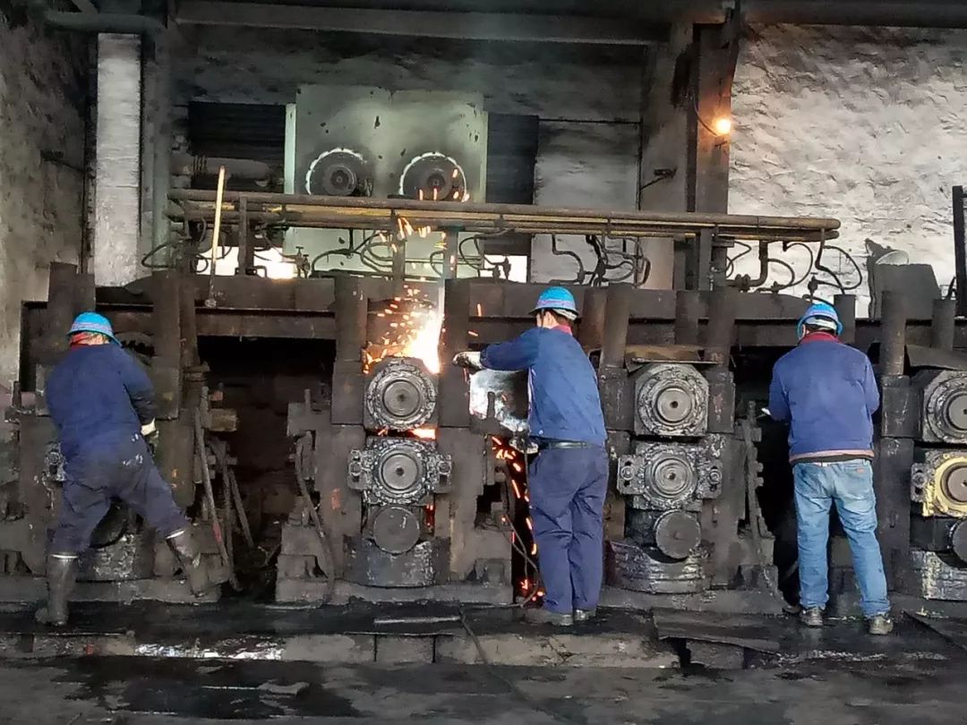 ������������ĬĬ����