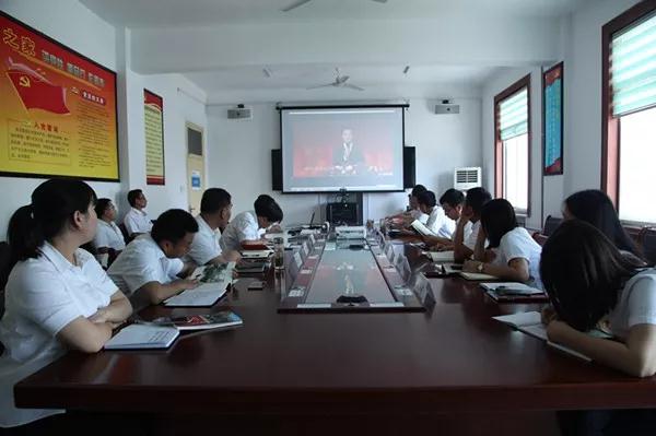 һ������֮�� ����ӛ��䓼��F(tu��n)�����ȵ����v�û��(d��ng)