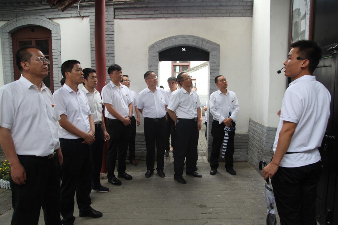 ����������韊^��ʷ���_��(chu��ng)��䓮a(ch��n)�I(y��)��ƪ�¡�����䓼��F(tu��n)�hί�_չ���������ġ���ӛʹ�������}�h�ջ��(d��ng)