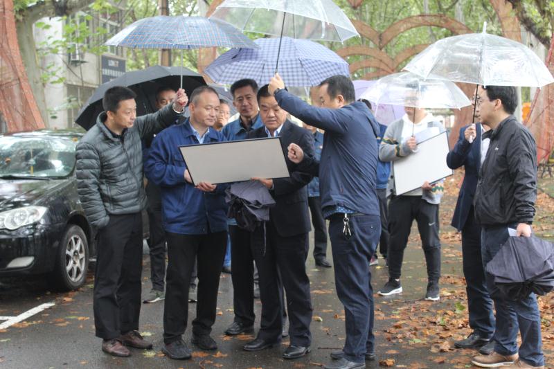 王永杰一行到西鋼、紅光物流公司調(diào)研 王永杰一行到西鋼、紅光物流公司調(diào)研