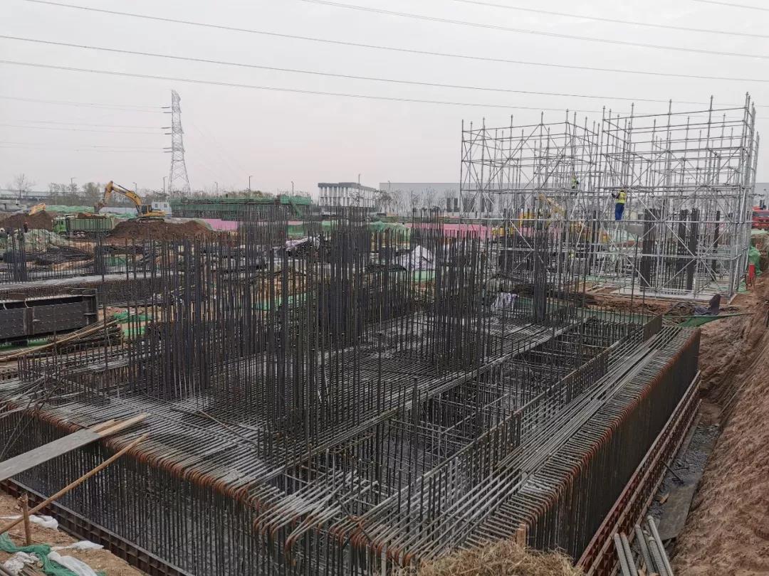 龍鋼集團公司勞動競賽成果喜人 龍鋼集團公司勞動競賽成果喜人