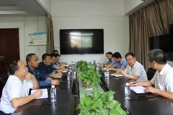 陳輝到西鋼紅光公司檢查指導工作 陳輝到西鋼紅光公司檢查指導工作